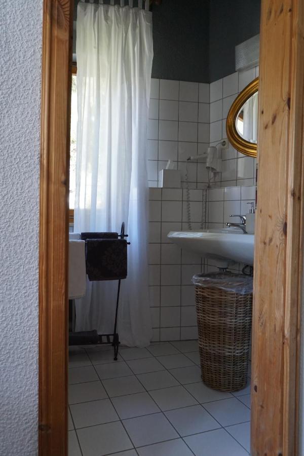 Hotel Garni Altes Winzerhaus Moselschaenke 코베른곤도르프 외부 사진