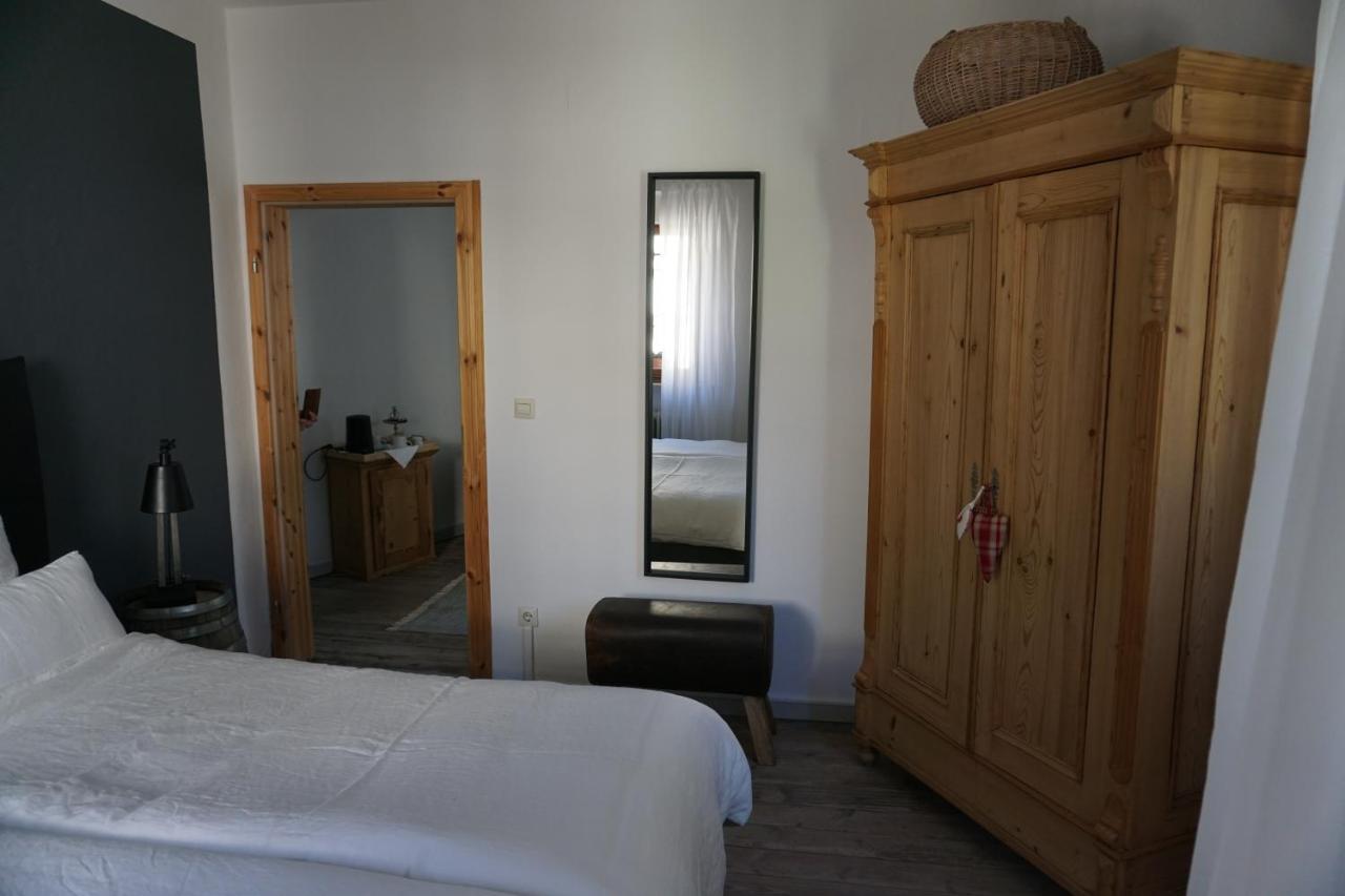 Hotel Garni Altes Winzerhaus Moselschaenke 코베른곤도르프 외부 사진