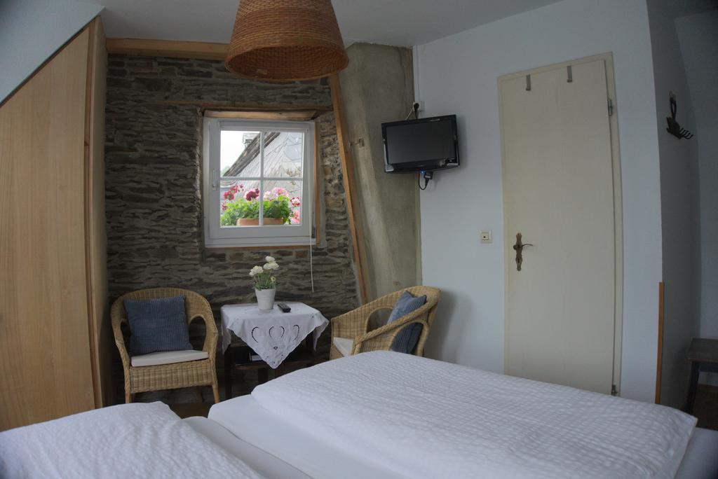Hotel Garni Altes Winzerhaus Moselschaenke 코베른곤도르프 외부 사진
