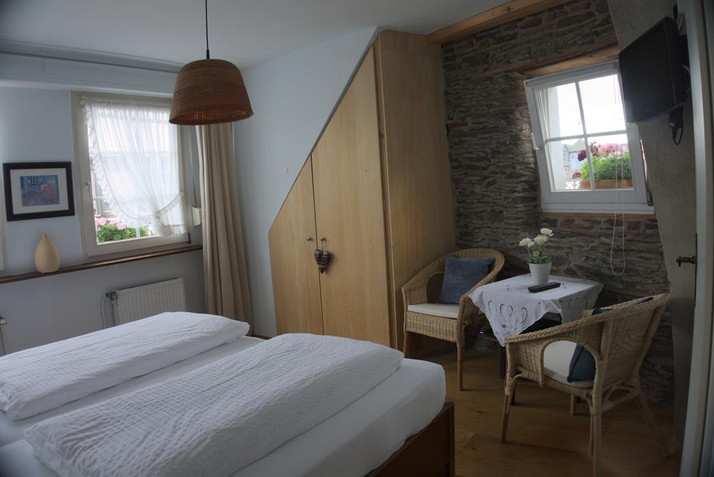 Hotel Garni Altes Winzerhaus Moselschaenke 코베른곤도르프 외부 사진
