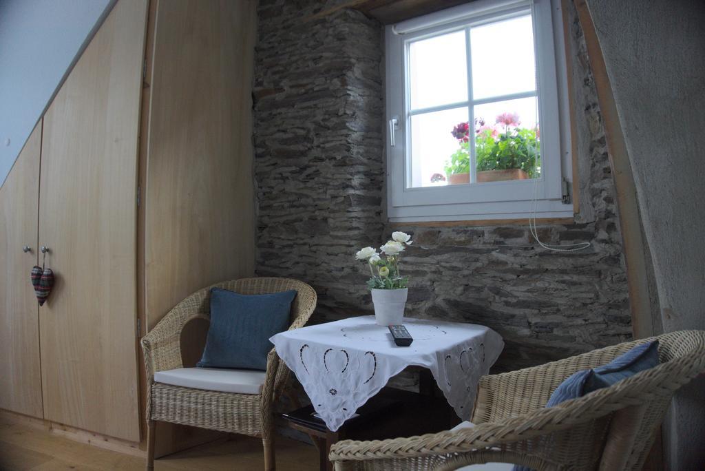 Hotel Garni Altes Winzerhaus Moselschaenke 코베른곤도르프 외부 사진
