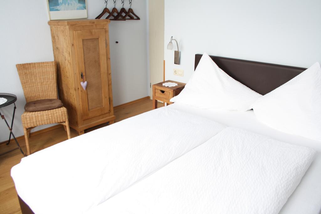 Hotel Garni Altes Winzerhaus Moselschaenke 코베른곤도르프 객실 사진